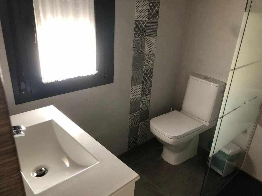 Alojamiento El Pez Casa Con Piscina Climatizada Villafranca de los Caballeros Esterno foto